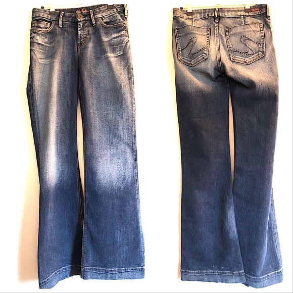 Silver Jeans Sarah Jeweled Dark Denim Boot Cut - Picture 2 of 6